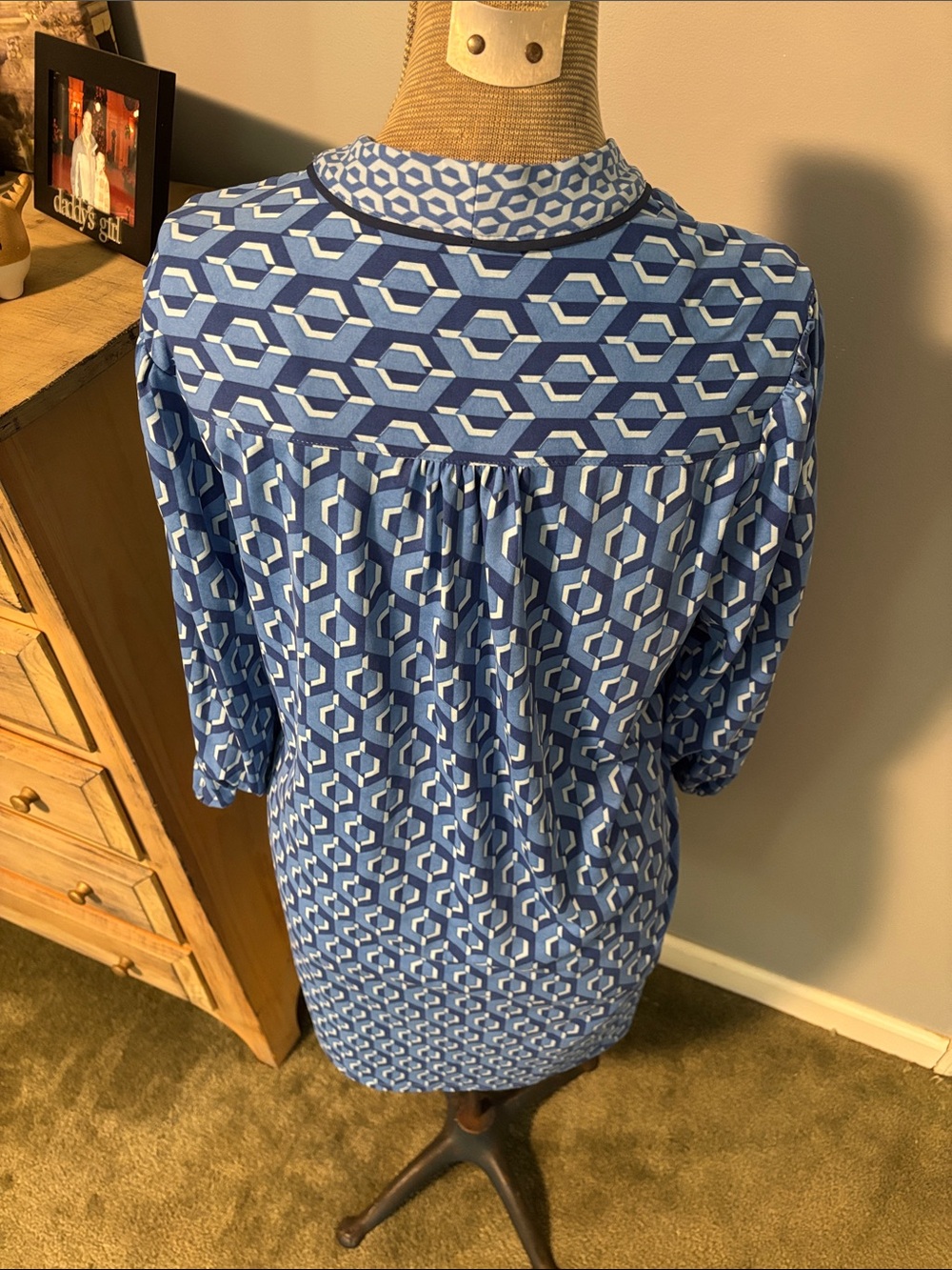 J McLaughlin Emer Jersey Blue Geometric V‑Neck Long sleeve Dress - Picture 6 of 9
